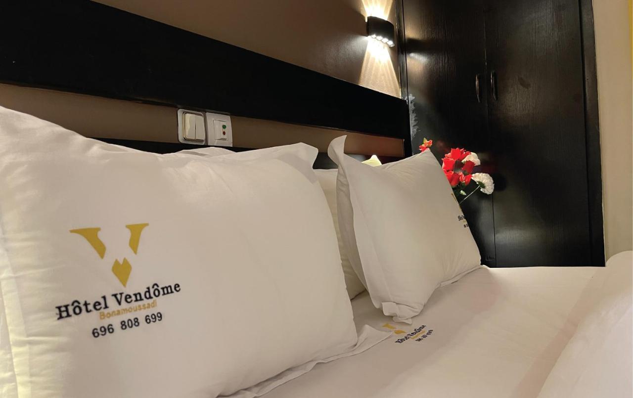 Hotel Vendome Douala Kültér fotó